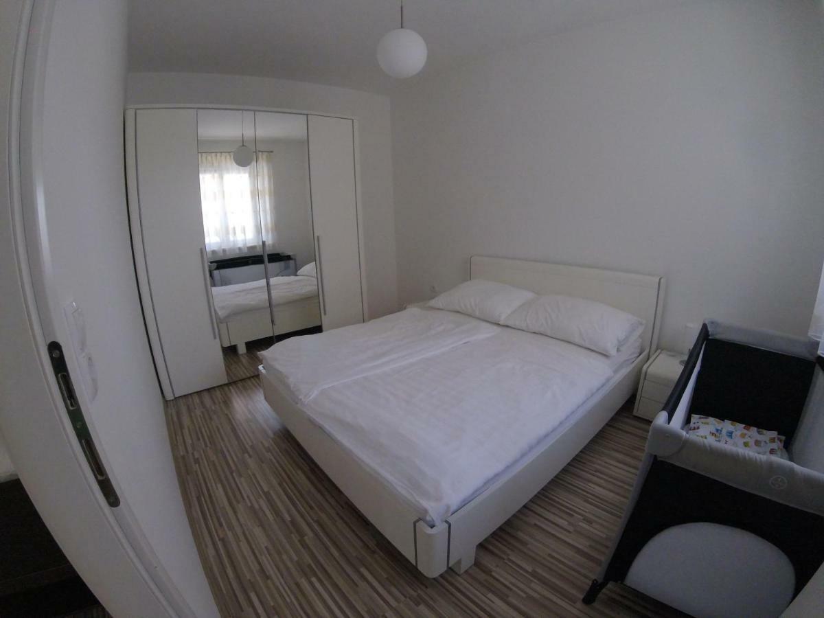 Apartments Babic Sukosan Exterior photo